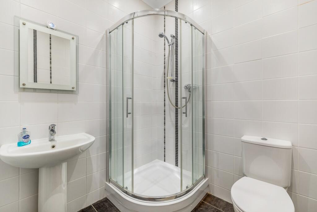 2 Manor Drive (Skegness)-28