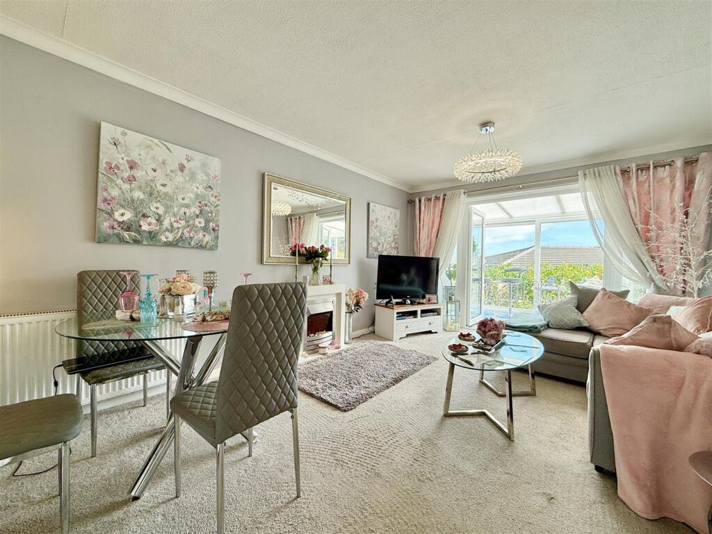 Living Room.JPG