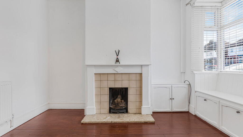 Coles Lane, Sutton Coldfield, B72 1NL