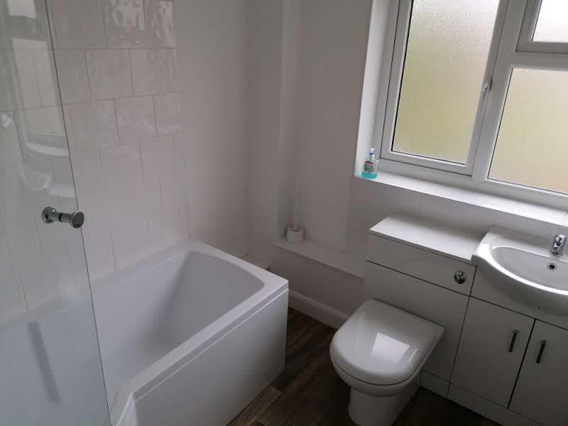 8 Bennett Bathroom