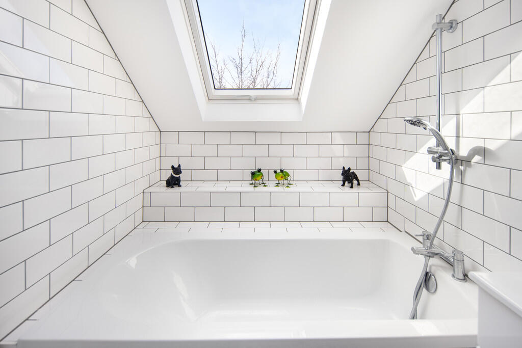 5_Bathroom