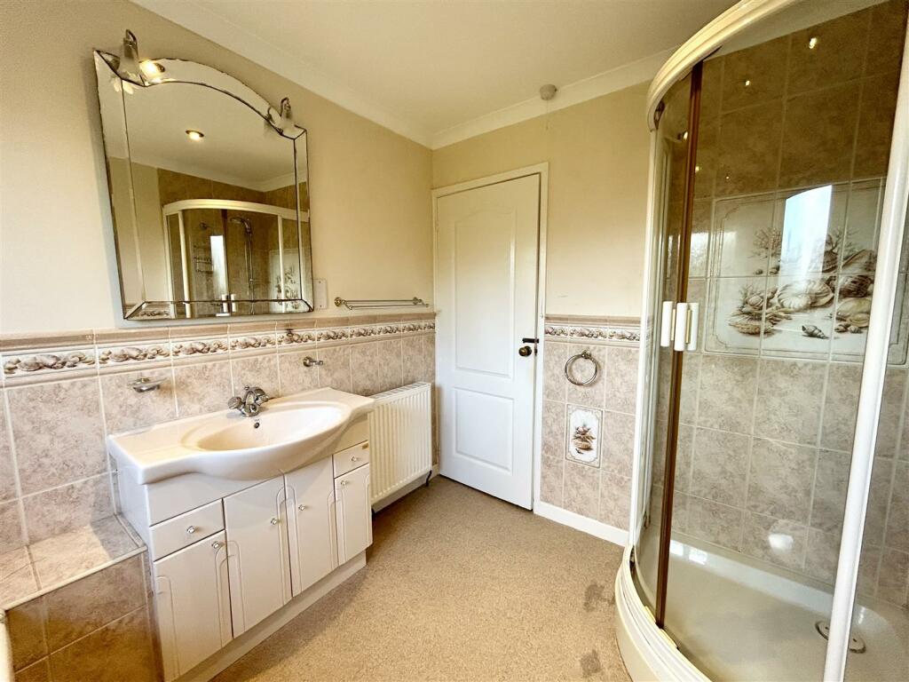 Bathroom.jpeg