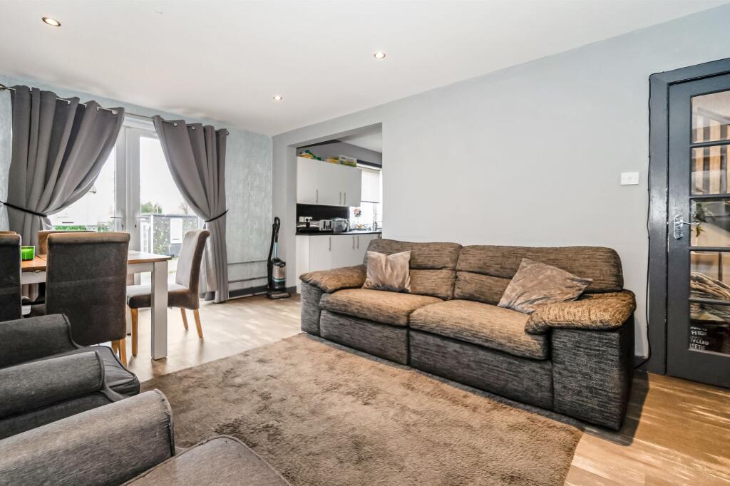 Living Room/Dining Room