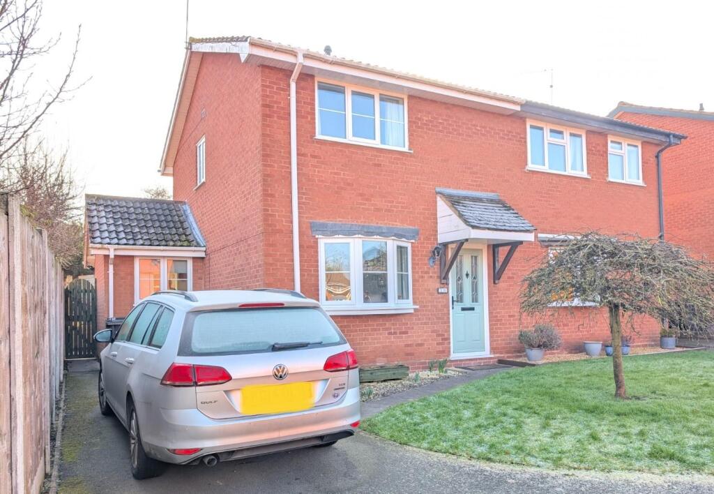 Minions Close Front.jpg