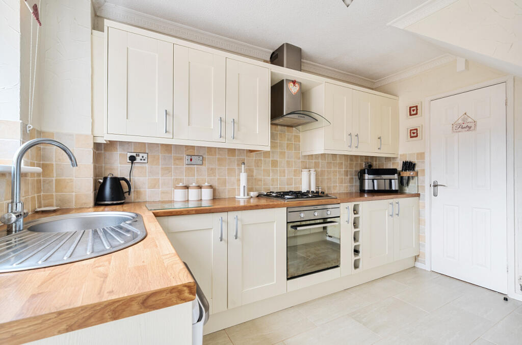 13205093687675bde2efd