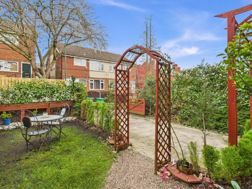 Front Garden and Driveway