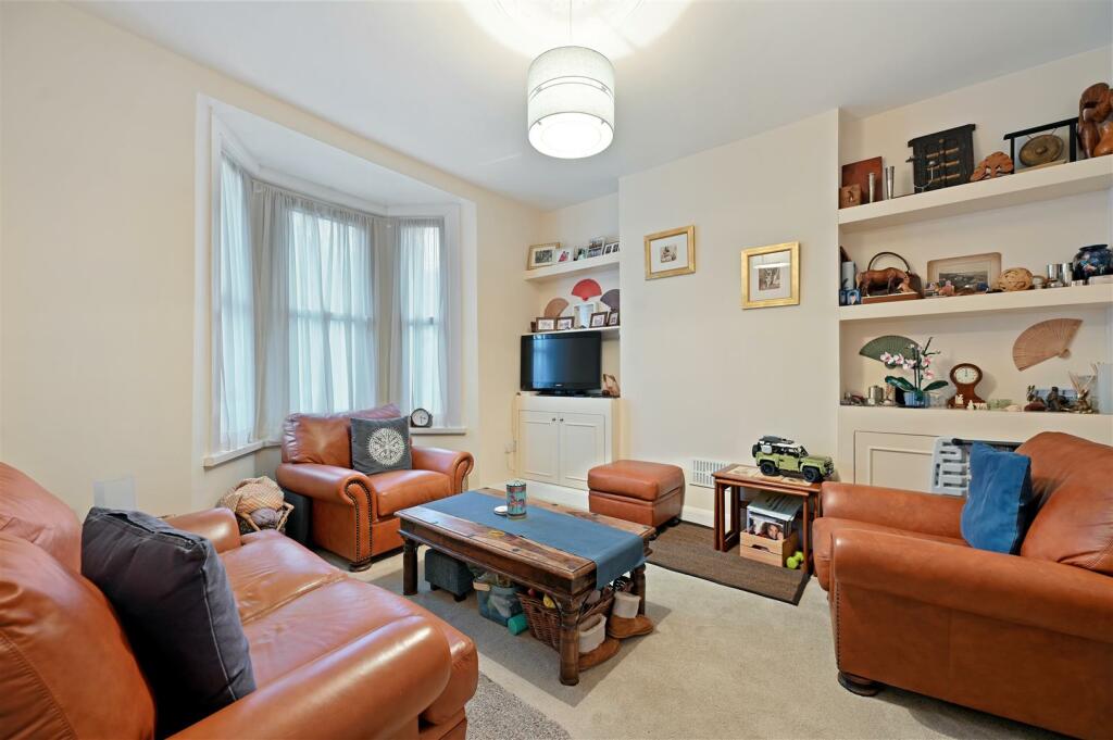 AR - Shakespeare Road - Reception3 (1).JPG