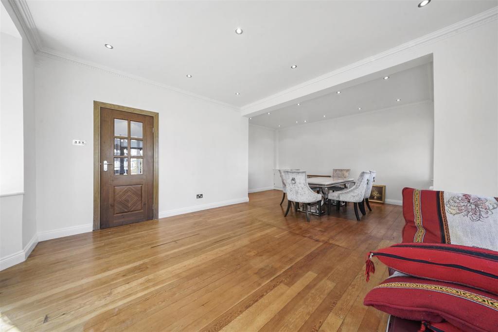 11 Pebworth Road - vXATzOCilEvQgP5Jt7qt.jpg
