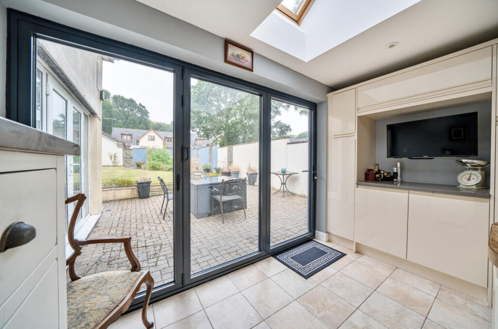 1324311-10-687651...