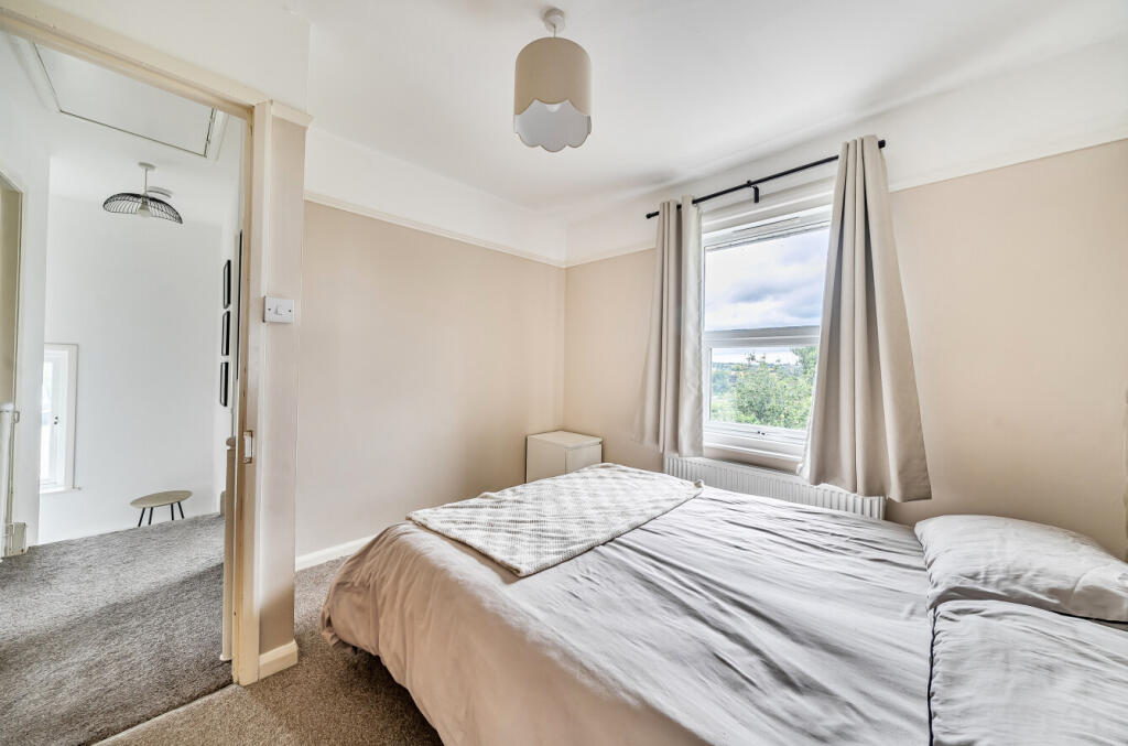 1325354-1-6877fb8...