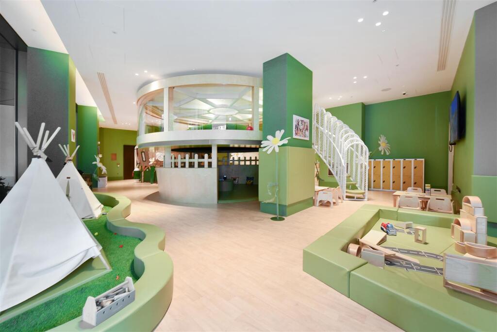 A604, 8 Carnation Way Facilities (17).JPG