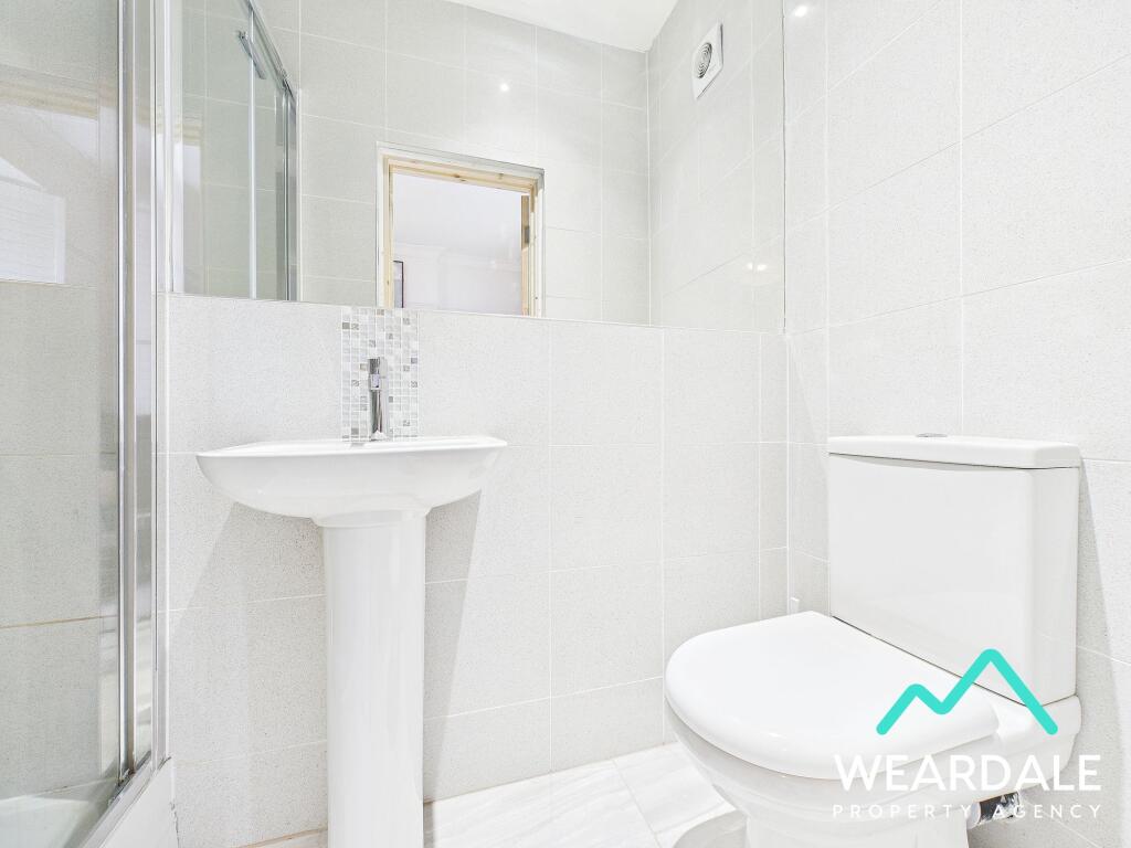 Bedroom 1 En-suite