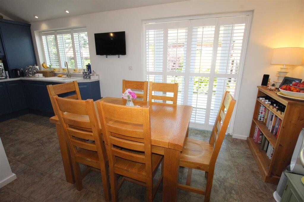 Fylde Rd, 29, dining area.JPG