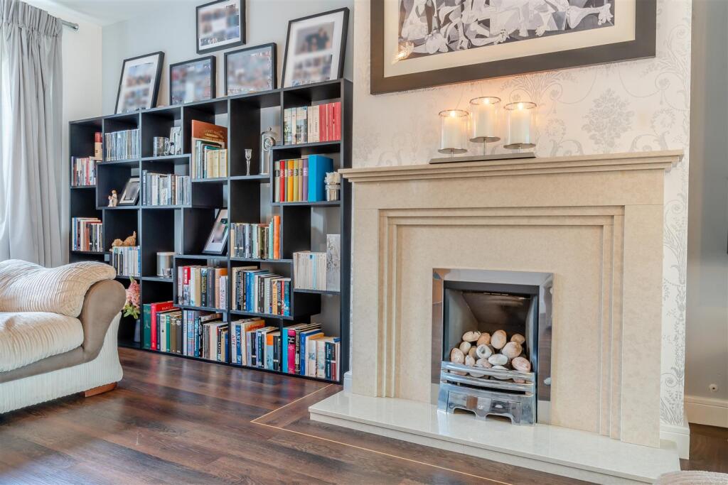 8662819-interior22.jpg
