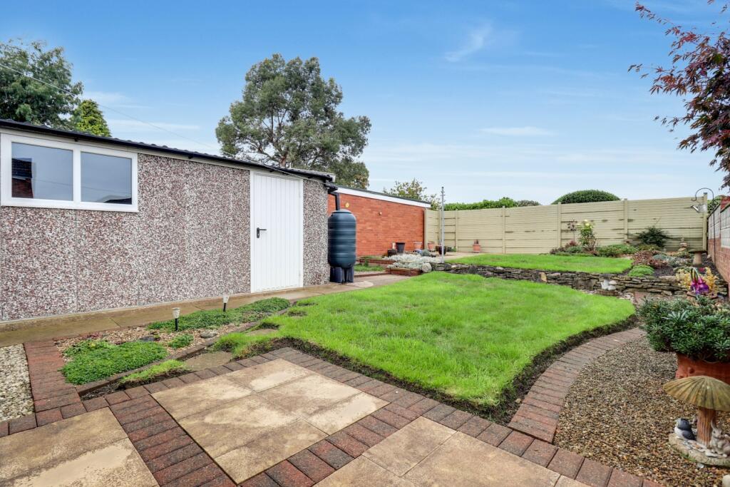 18- Julia Michel EweMove Pontefract