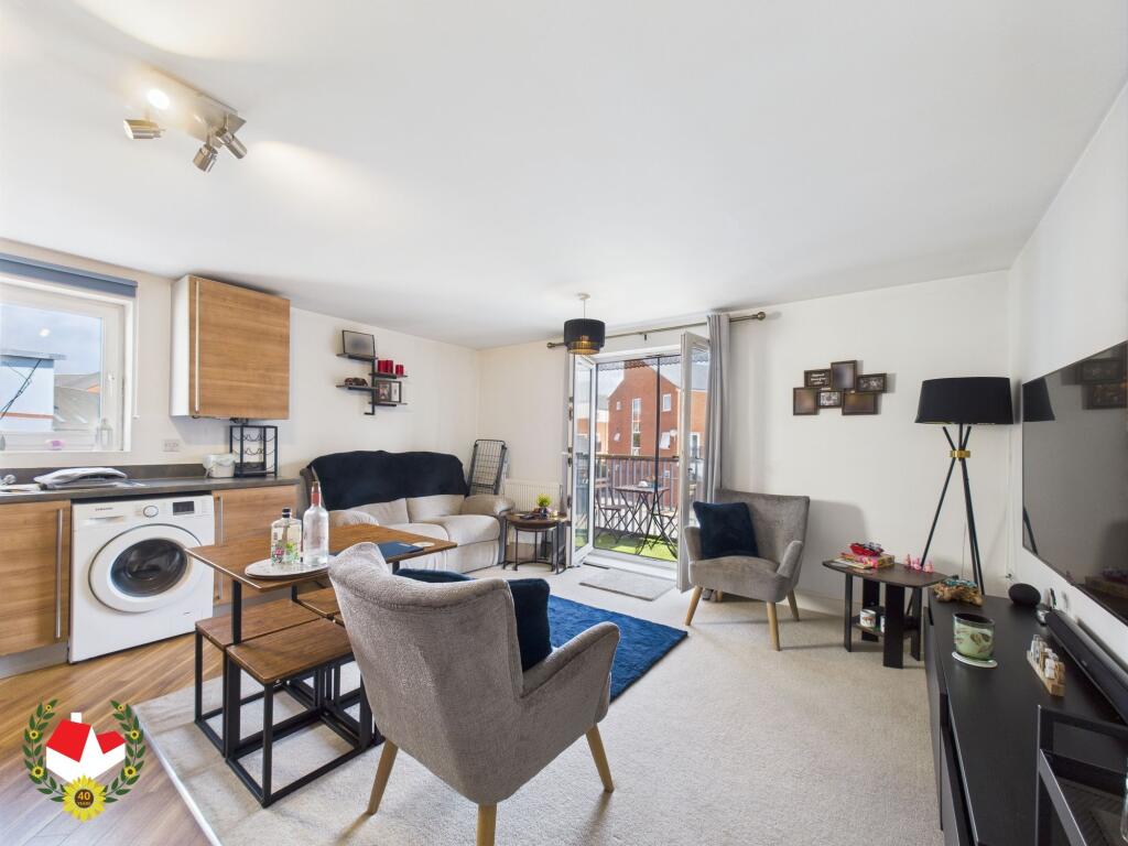 Open Plan Lounge/Kitchen