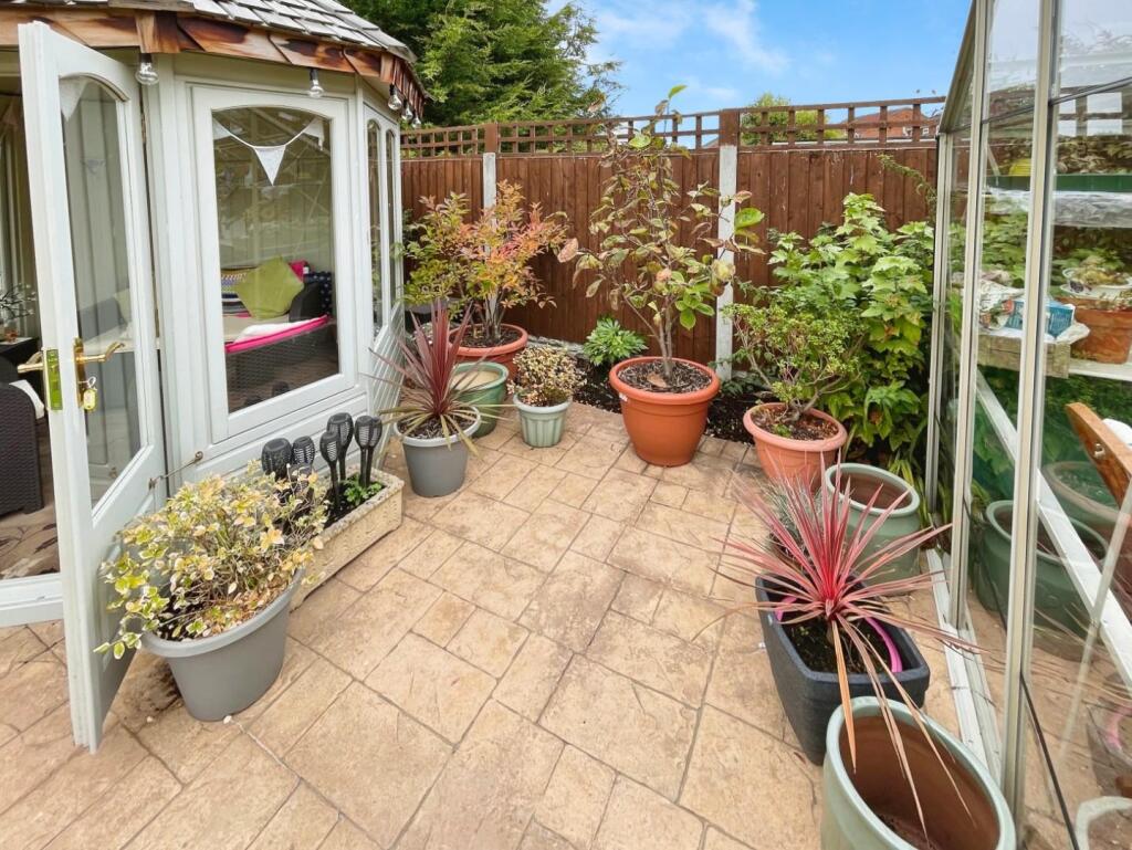 ff8201bd--4BFF-9265-B99A37667C24-91930-00000CED4A7