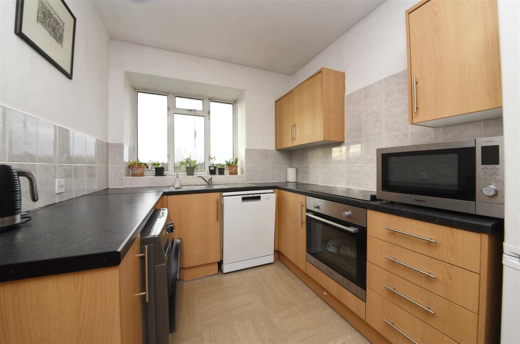 12a_Elmfield_House_Pic_12.jpg