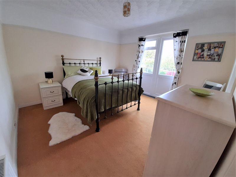 Principal Bedroom with Balcony