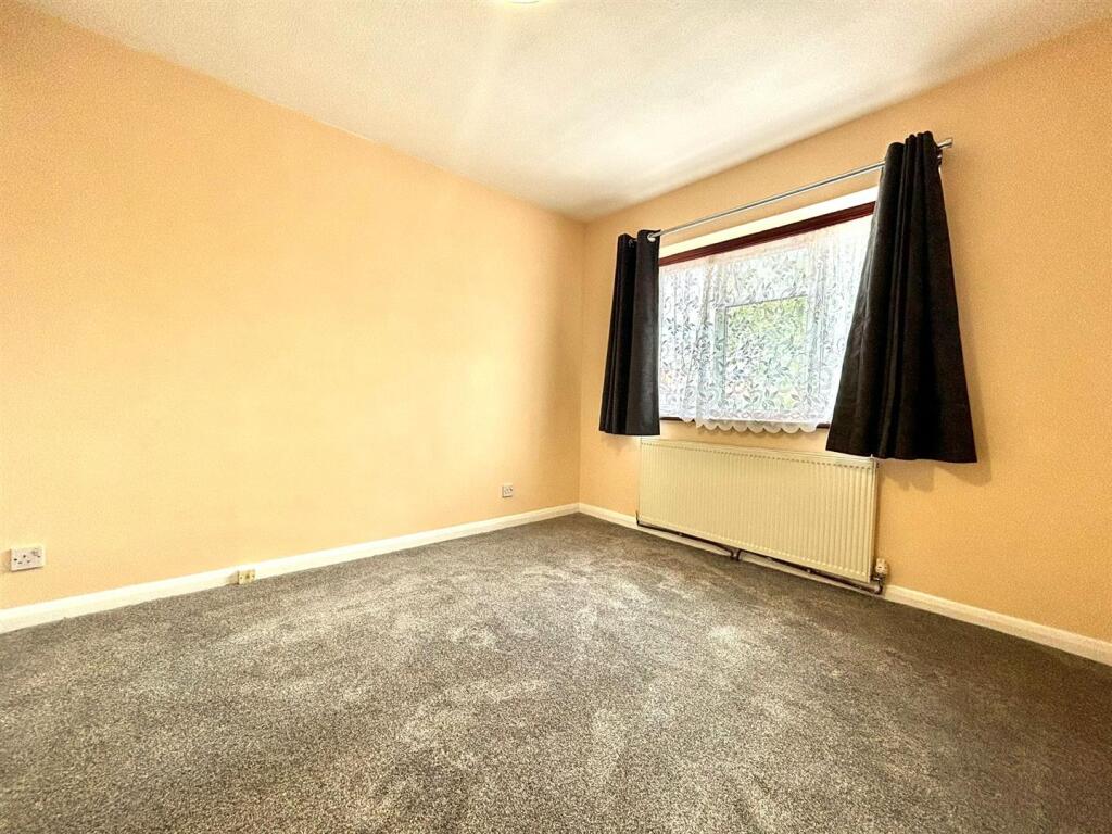 Bedroom 5.jpeg