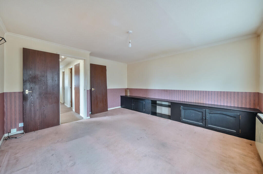 1305579-11-6841b0...