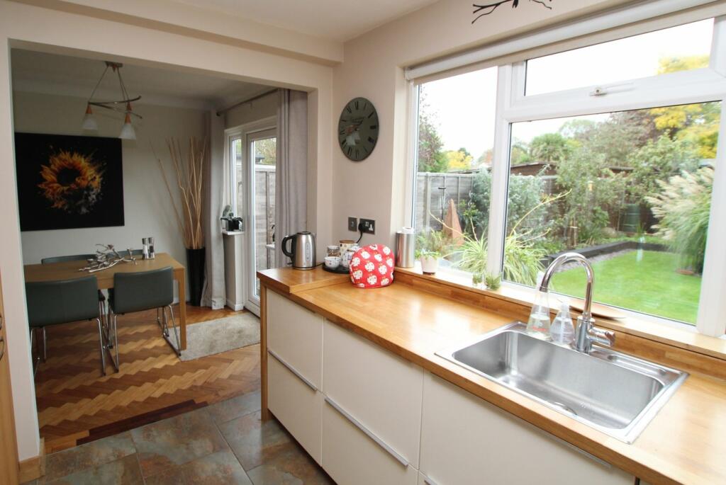 Kitchen to Dining Ar