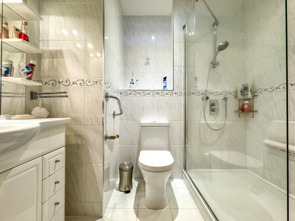 Ensuite Shower Room