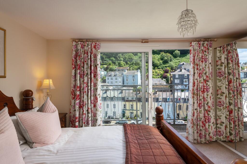 4a Vicarage Hill, Dartmouth