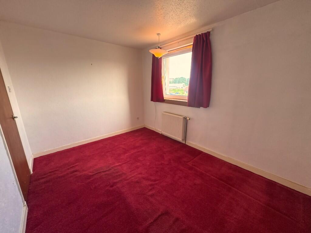 Bedroom 2 (2)