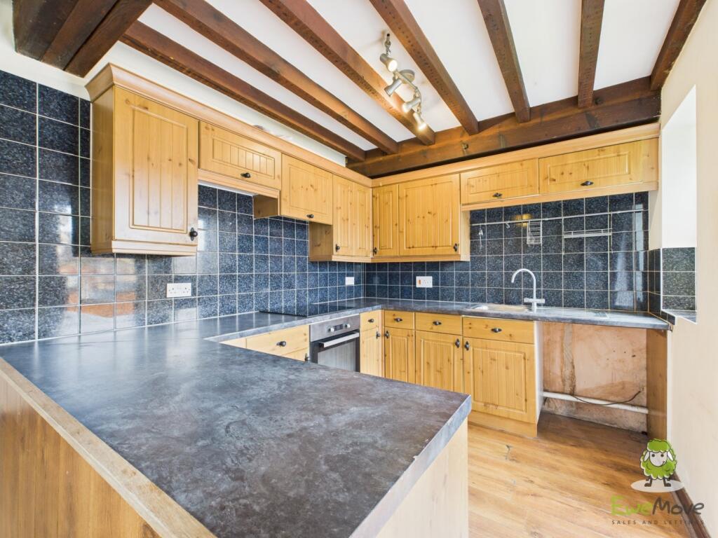 Kitchen - Charlotte Thomasson Ewemove Whitchurch a