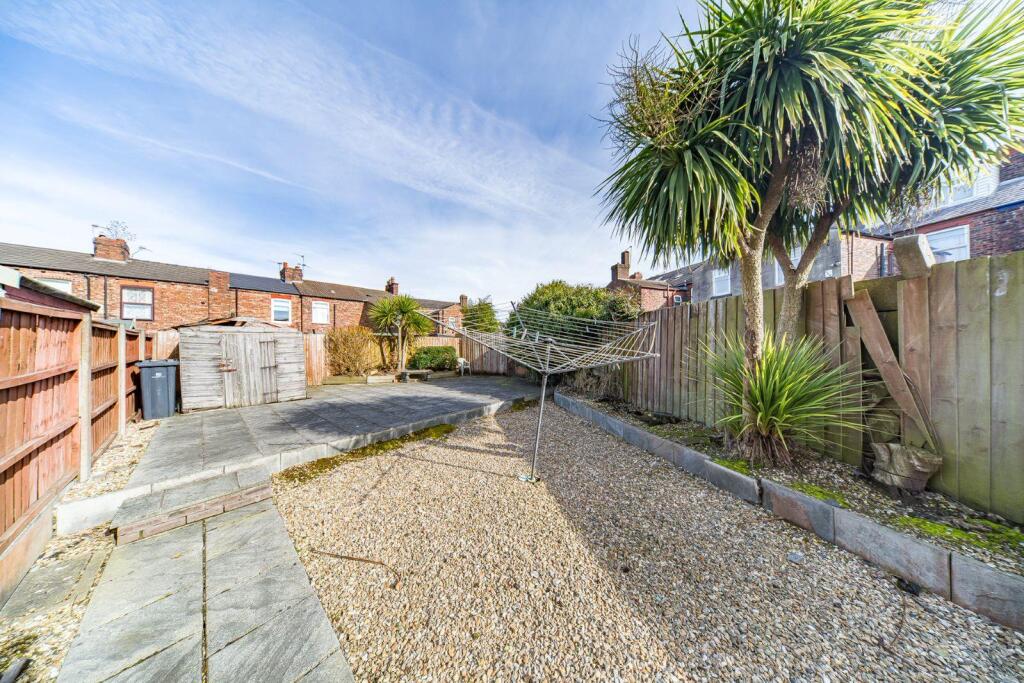 7 Rio Court communal garden.jpg