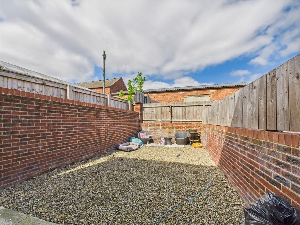 CAM01835G0-PR0205...