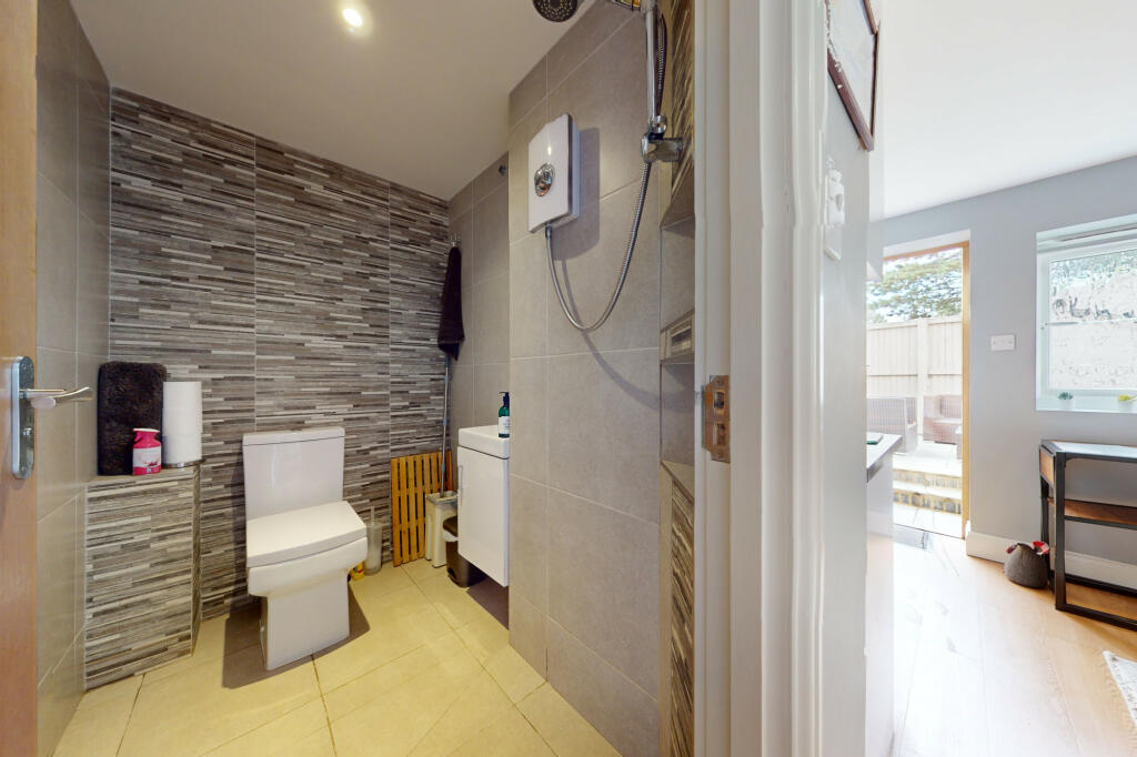 Annexe Bathroom