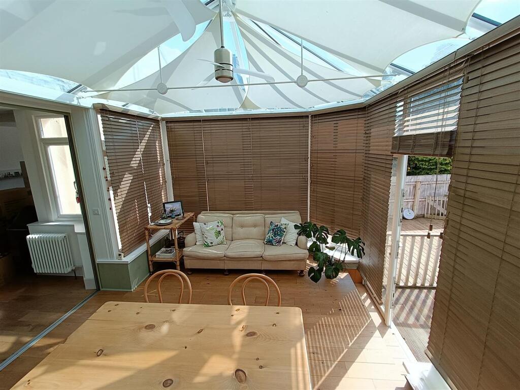 Dining Room 2.jpg