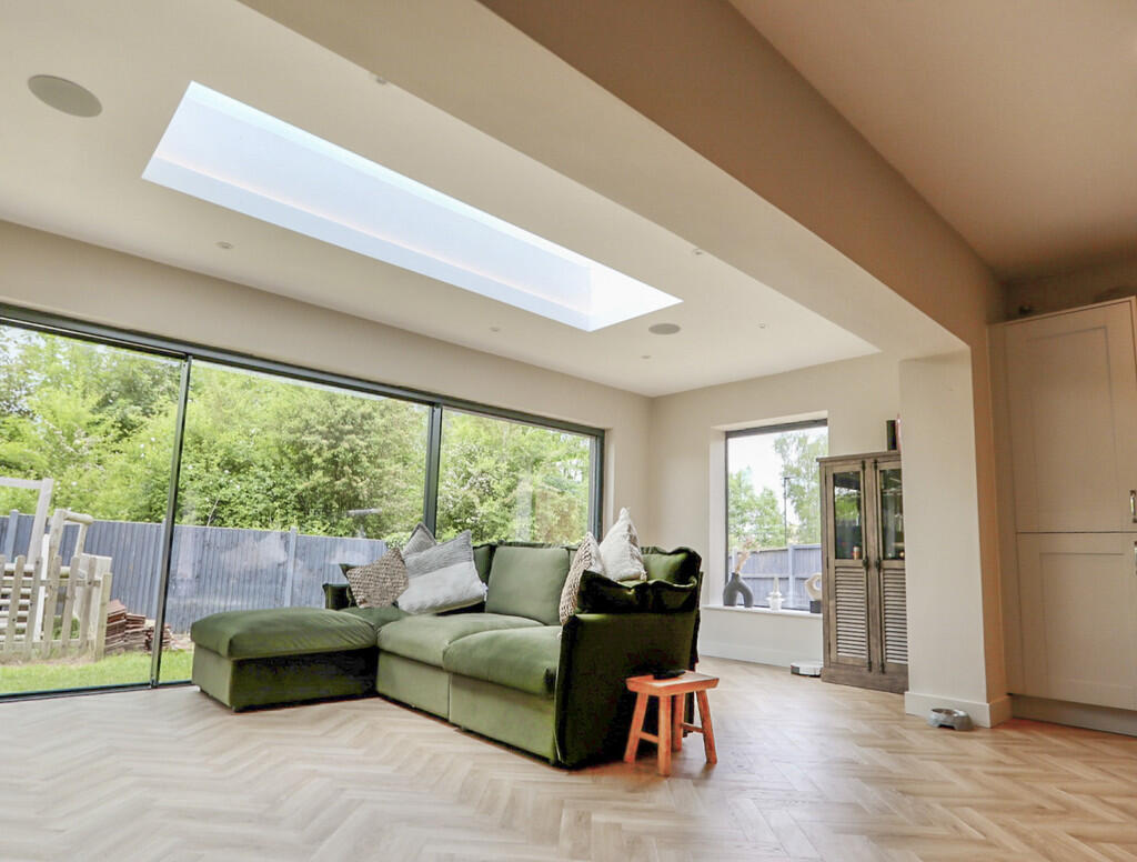 1147871_202505130...