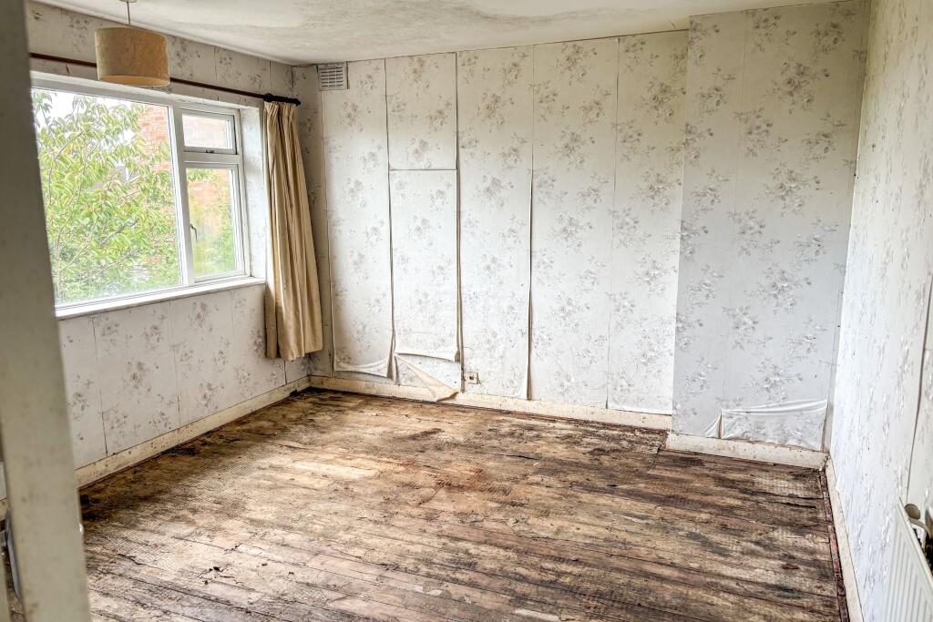 181 Ipswich Road, Colchester, Essex, CO4 0EL