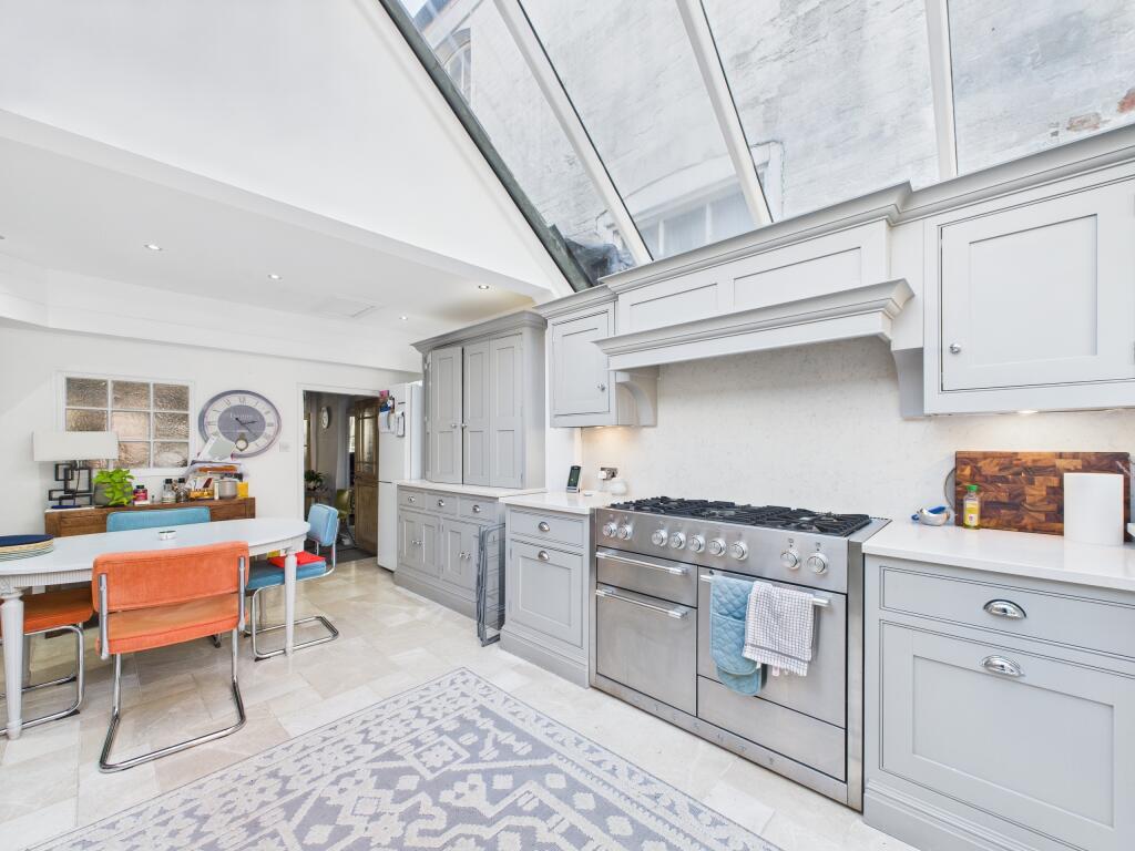 KITCHEN DINER (4)