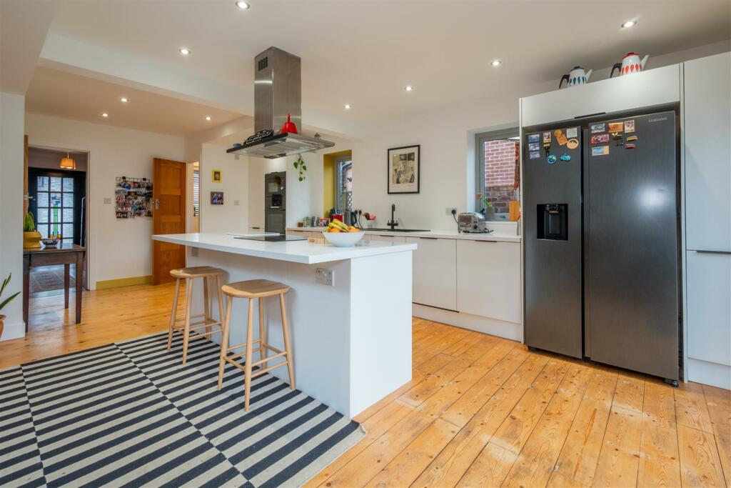 Open Plan Living Dining Kitchen