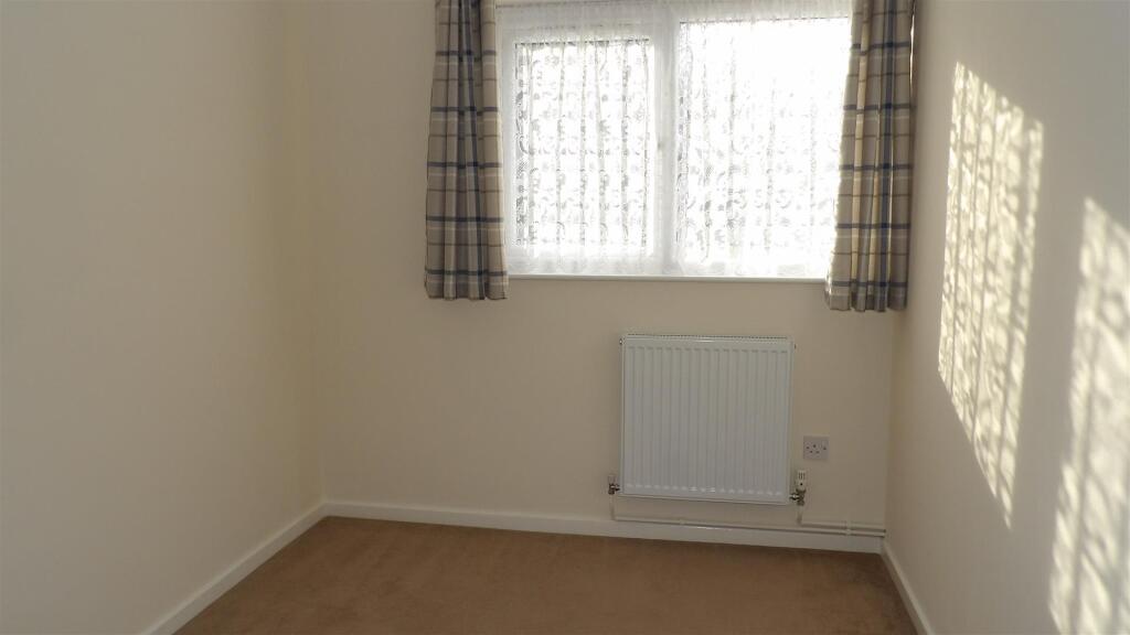 132 The Medway - Bedroom 3.JPG