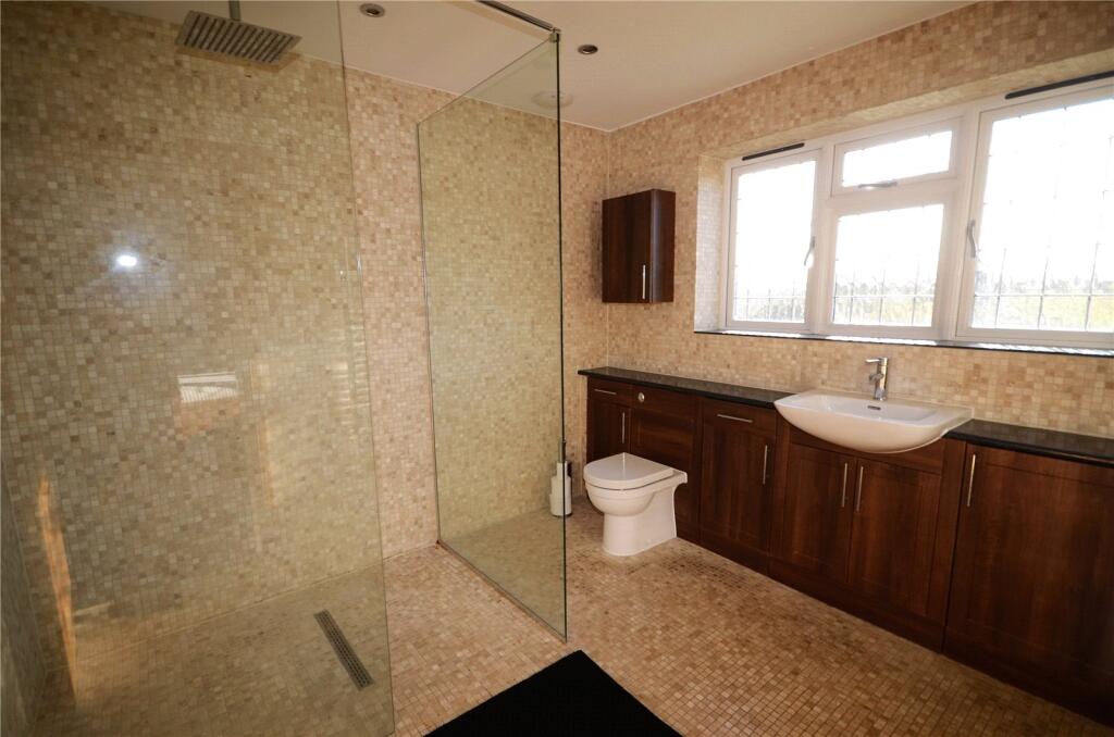 En-Suite-Bedroom 3