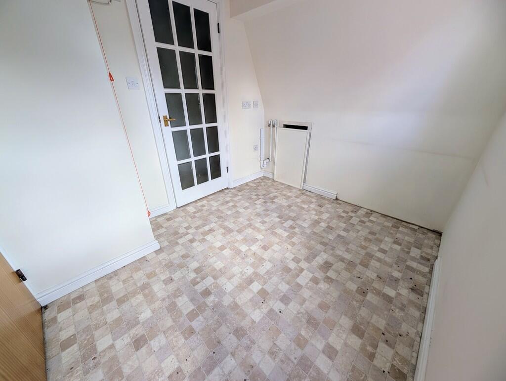 PXL_20250912_1049...