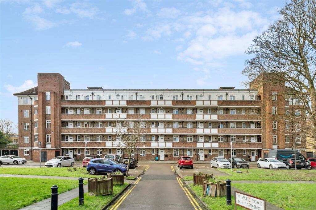 Kelmscott Gardens. W12 - FOR SALE