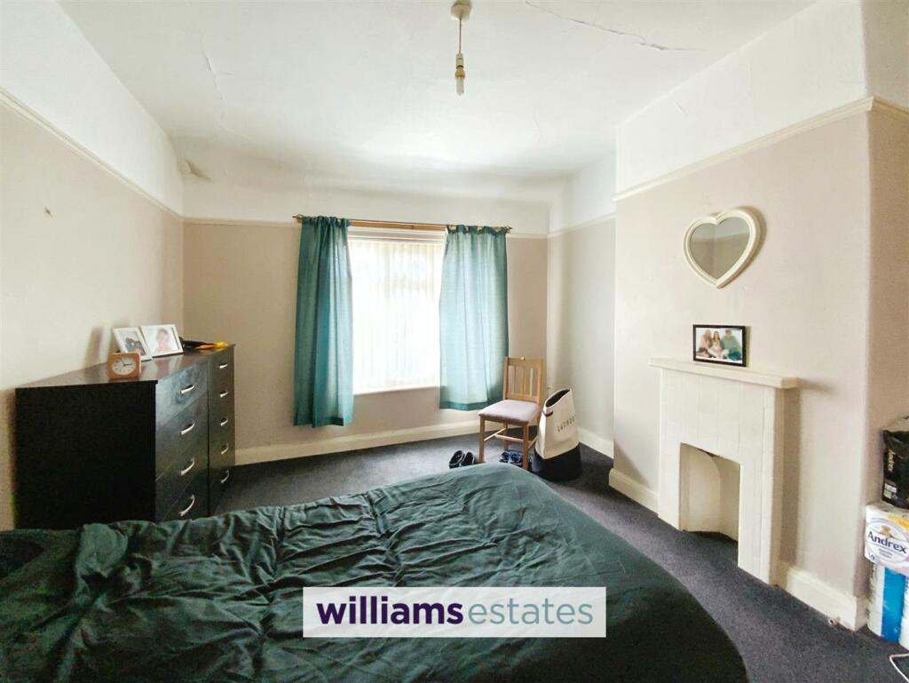 1st floor bedroom 1