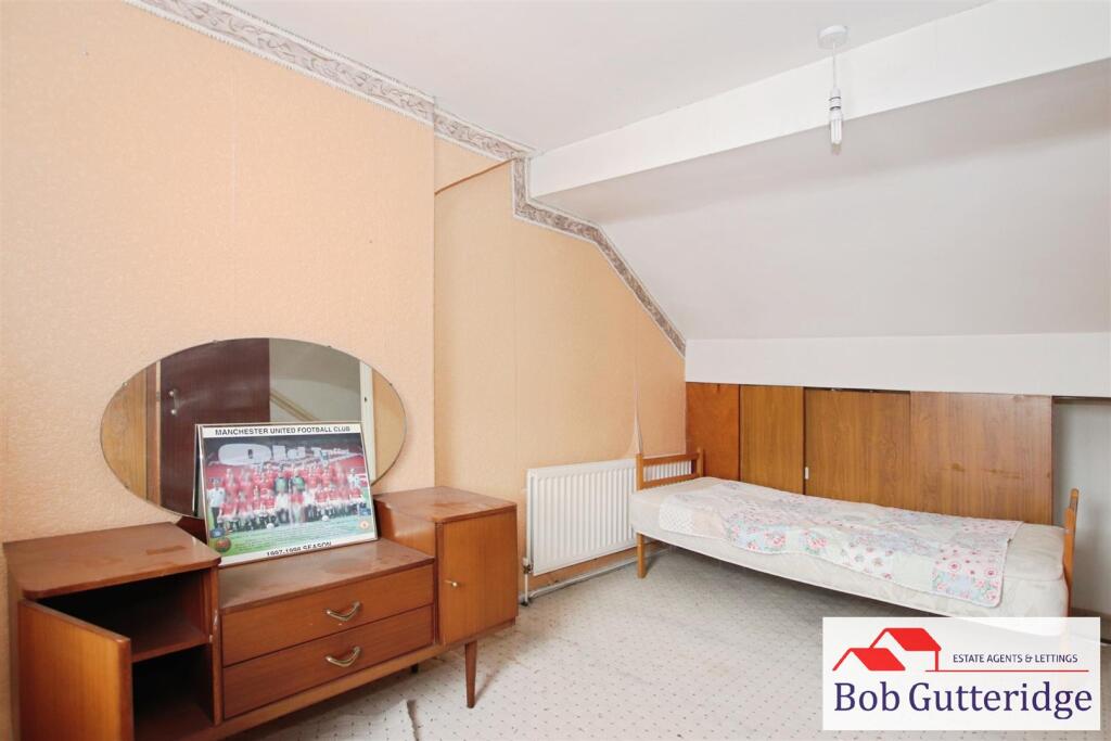 USABLE LOFT SPACE