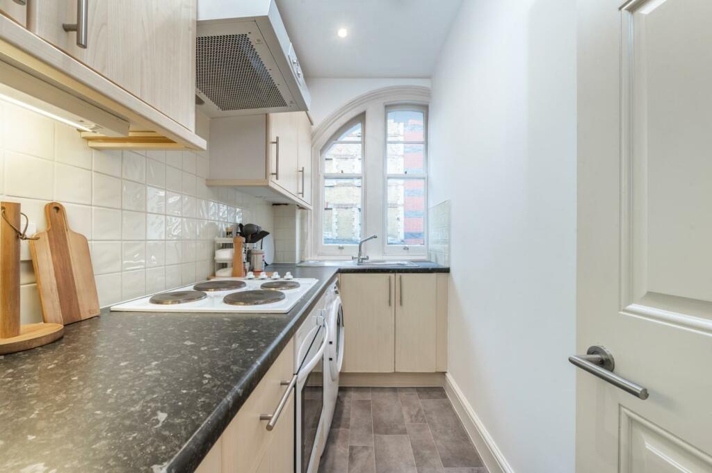 kitchen (1).jpg