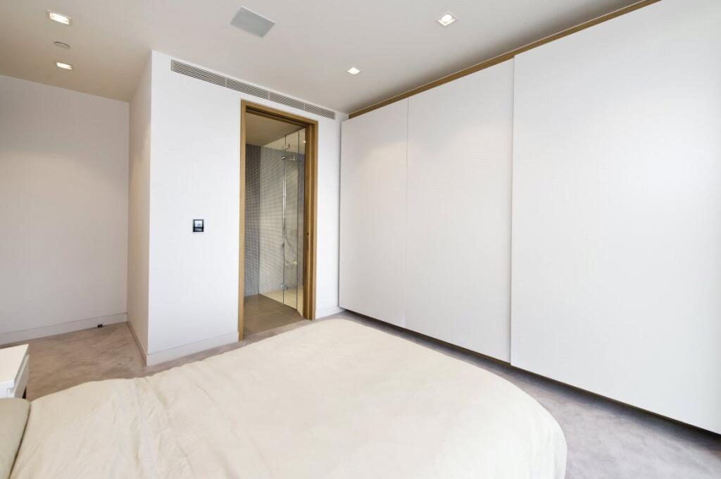 Picture No. 04