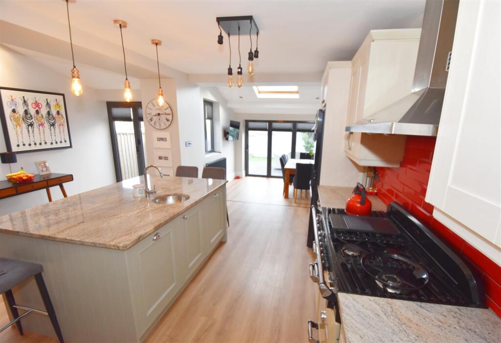 Kitchen through to dining area.jpg