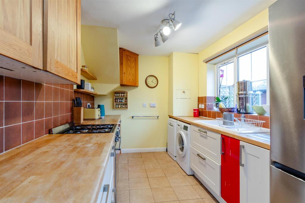 Dingle View, Sea Mills Kitchen 2.jpg