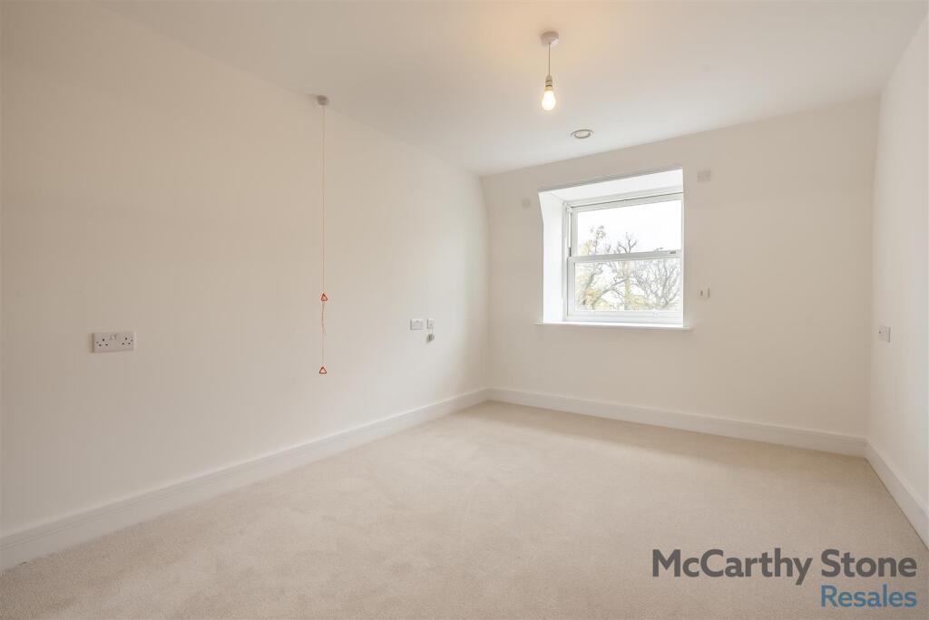 8671546-interior09.jpg