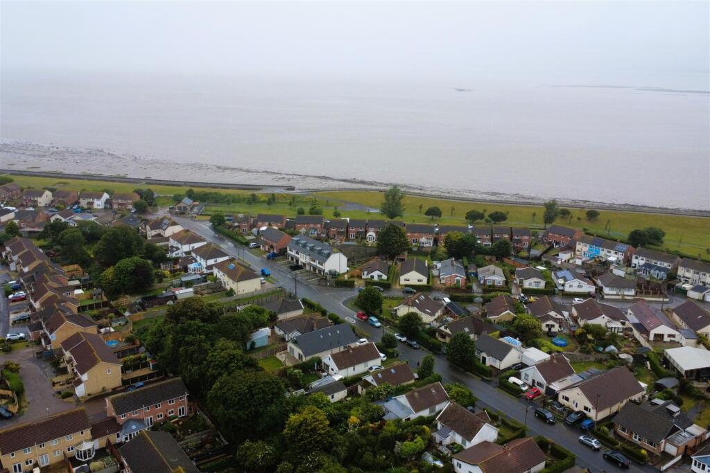 26 Beach Avenue, Severn Beach, Bristol BS35 4PB | 